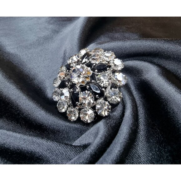 Vintage Rhinestone & Black Glass Floral Brooch - Picture 3 of 5